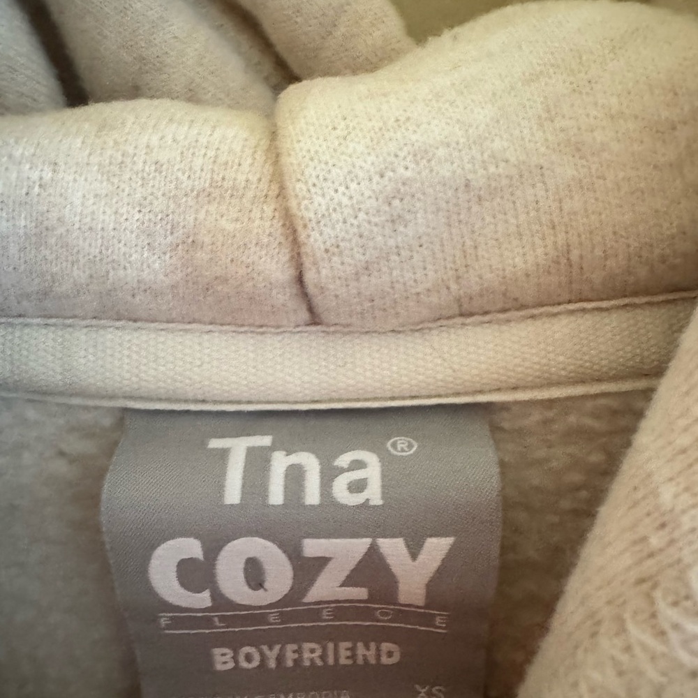 Aritzia TNA Boyfriend Hoodie 💕